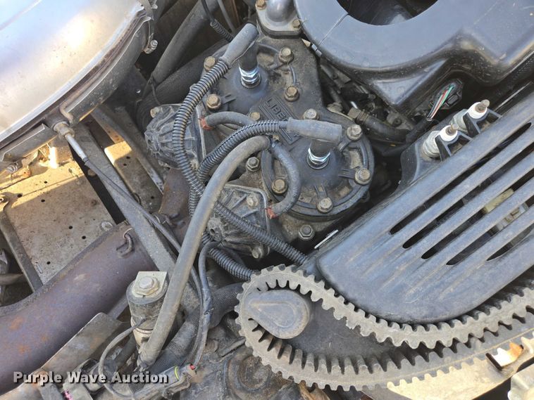 image for item EV5943 2011 Polaris 600 IQ Shift snowmobile