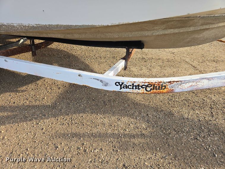 image for item EV5944 1995 Ranger 210C boat