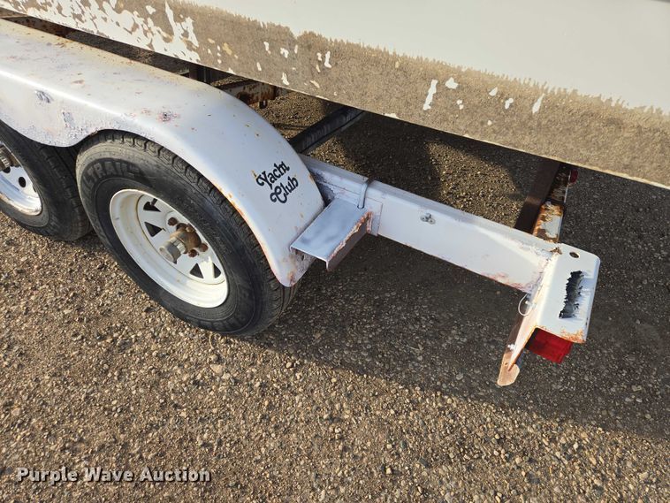 image for item EV5944 1995 Ranger 210C boat