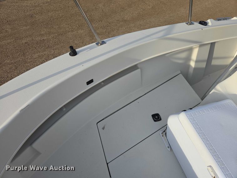 image for item EV5944 1995 Ranger 210C boat