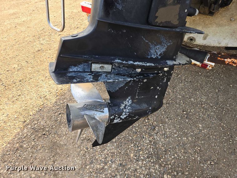 image for item EV5944 1995 Ranger 210C boat