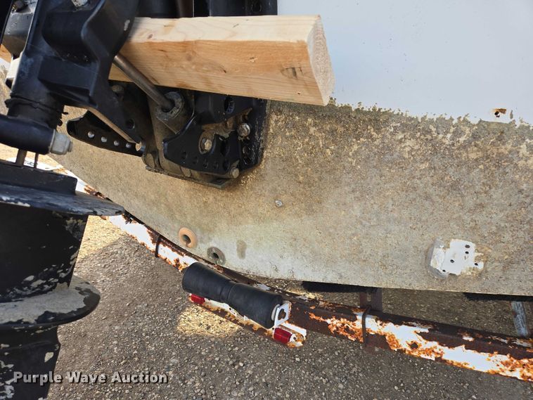image for item EV5944 1995 Ranger 210C boat