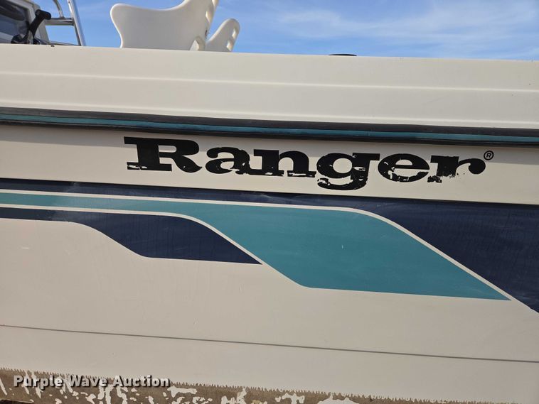 image for item EV5944 1995 Ranger 210C boat