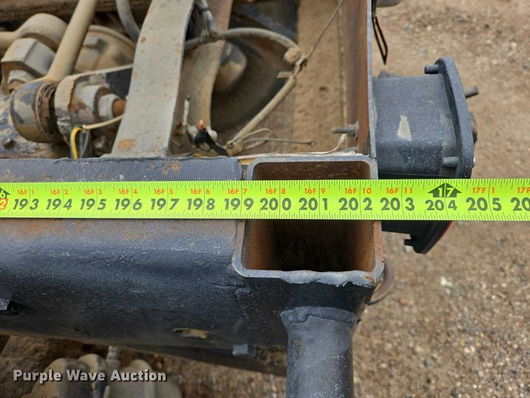 image for item EV5959 1989 Mack DM690S truck cab and chassis