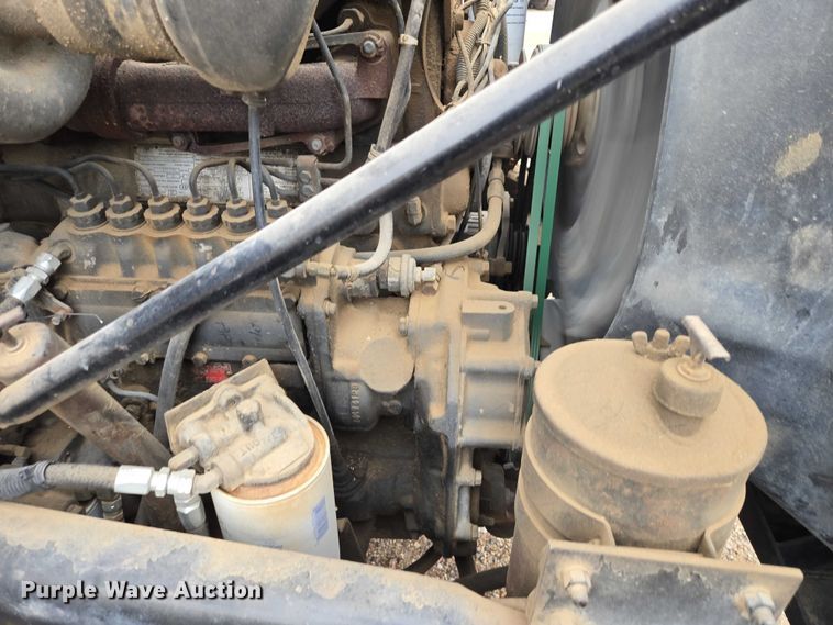 image for item EV5959 1989 Mack DM690S truck cab and chassis