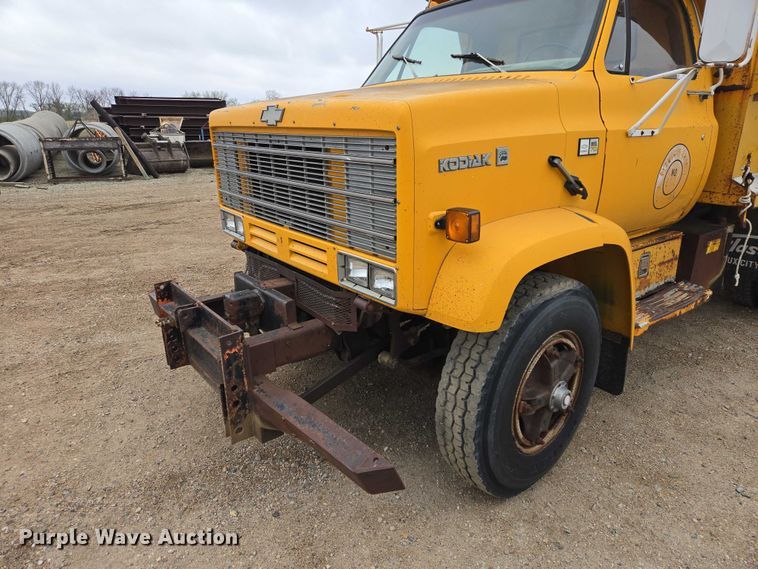 image for item EV5960 1989 Chevrolet C70 dump truck