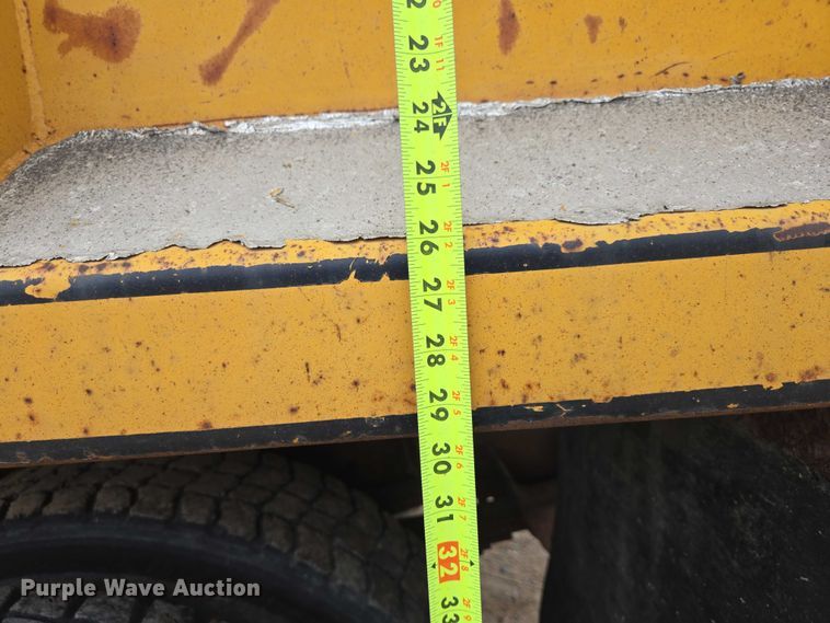 image for item EV5960 1989 Chevrolet C70 dump truck