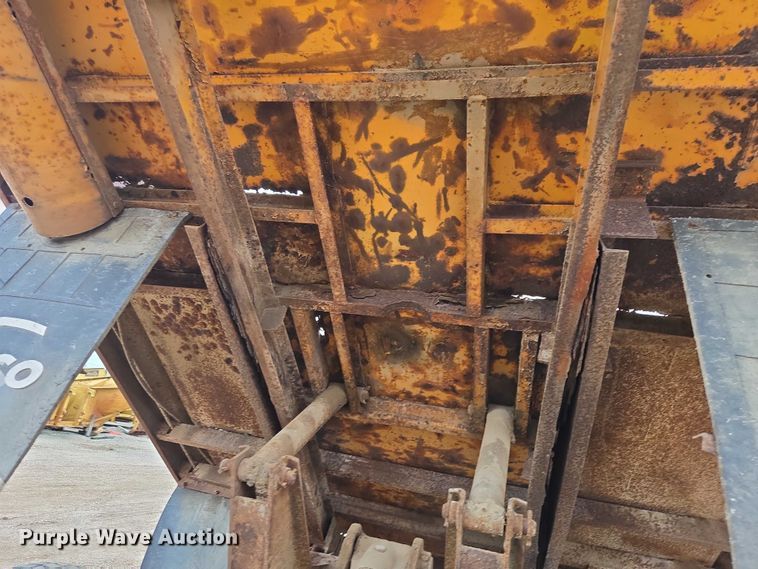 image for item EV5960 1989 Chevrolet C70 dump truck