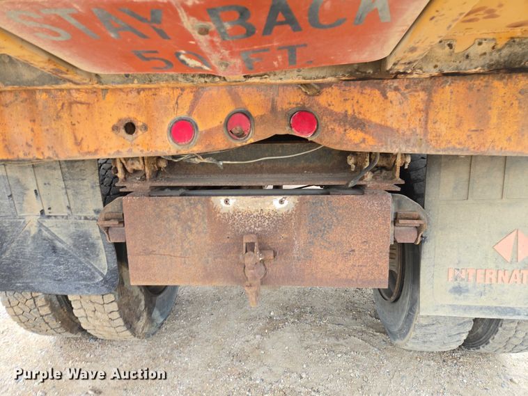 image for item EV5960 1989 Chevrolet C70 dump truck