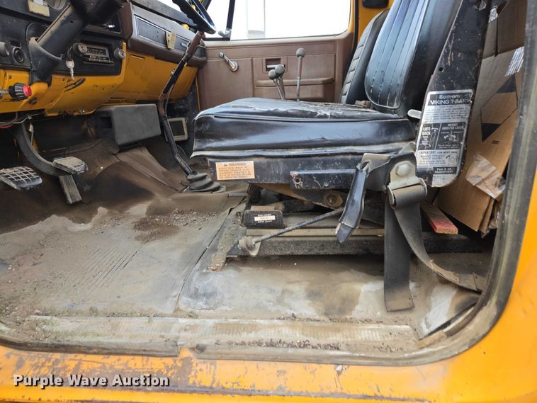 image for item EV5960 1989 Chevrolet C70 dump truck
