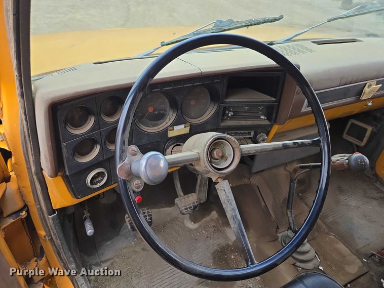 image for item EV5960 1989 Chevrolet C70 dump truck