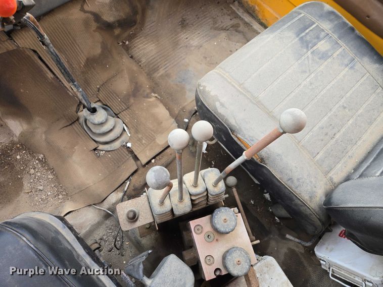 image for item EV5960 1989 Chevrolet C70 dump truck