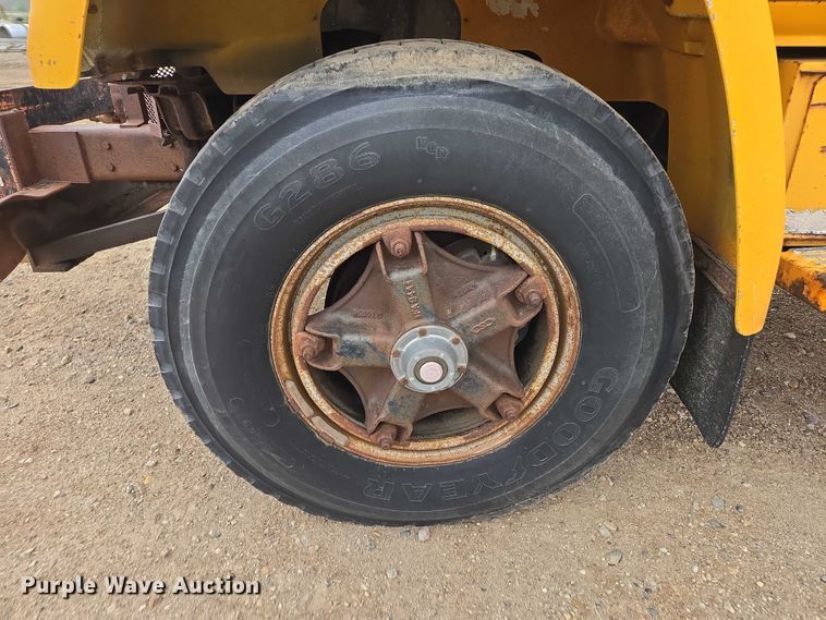 image for item EV5960 1989 Chevrolet C70 dump truck