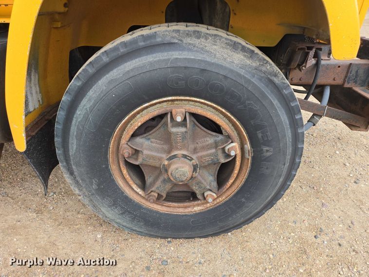 image for item EV5960 1989 Chevrolet C70 dump truck