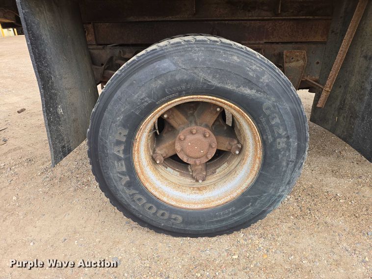 image for item EV5960 1989 Chevrolet C70 dump truck