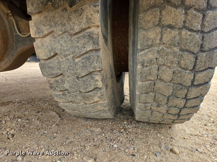 image for item EV5960 1989 Chevrolet C70 dump truck