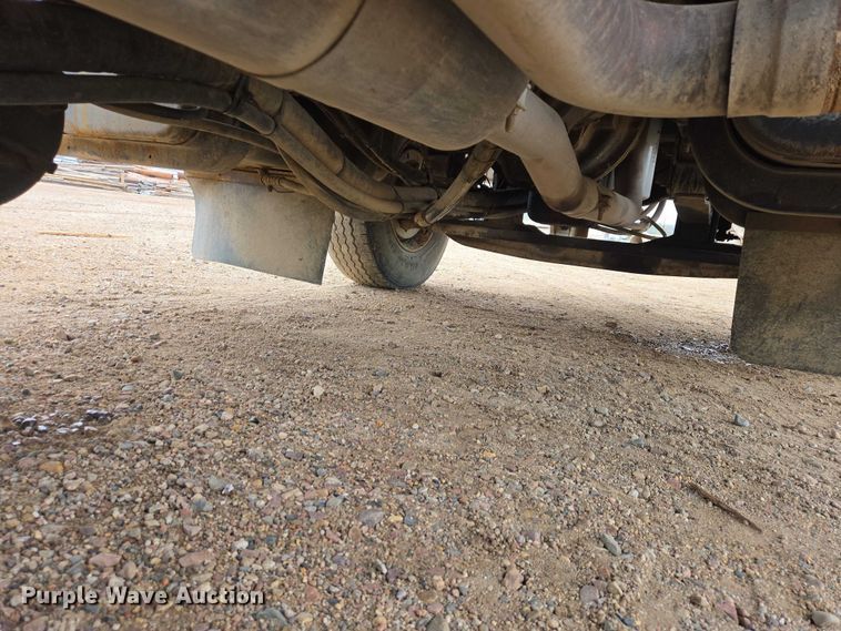 image for item EV5962 2005 International 7500 dump truck