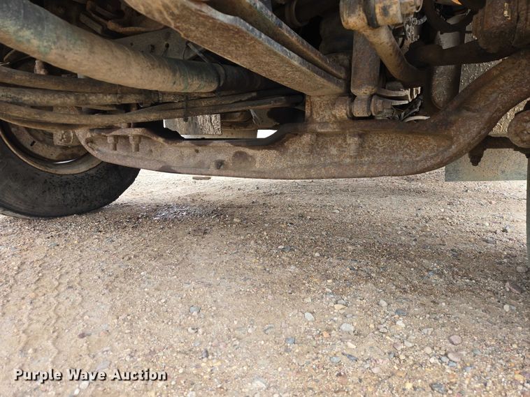 image for item EV5962 2005 International 7500 dump truck
