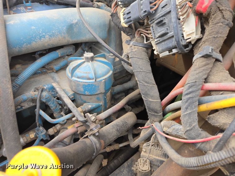 image for item EV5962 2005 International 7500 dump truck