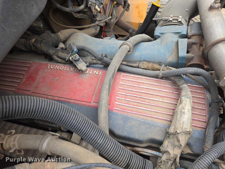 image for item EV5962 2005 International 7500 dump truck