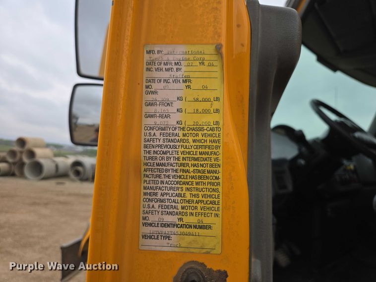 image for item EV5962 2005 International 7500 dump truck