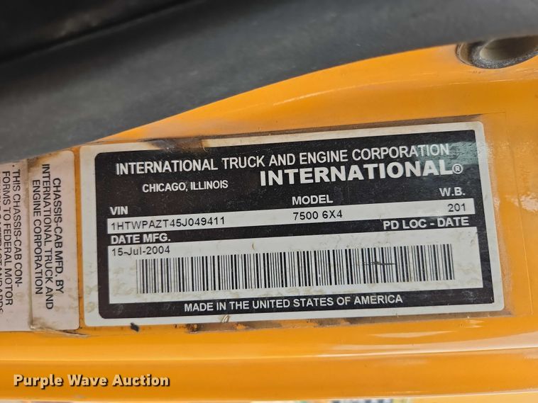 image for item EV5962 2005 International 7500 dump truck