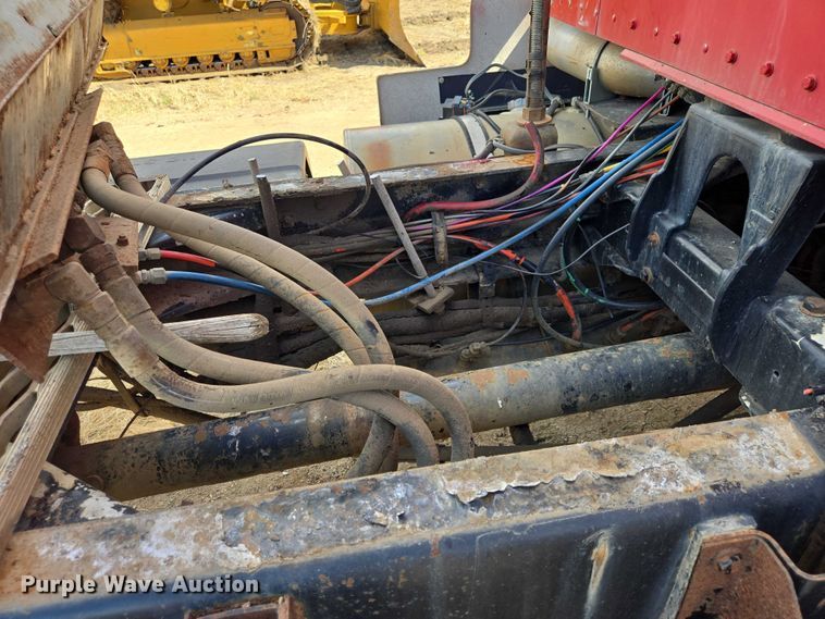 image for item EV5963 1992 Kenworth T600 semi truck