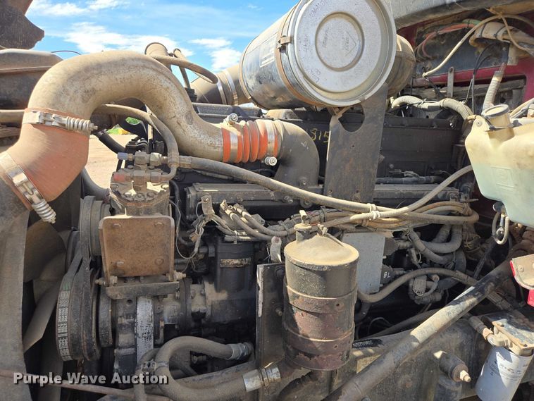 image for item EV5963 1992 Kenworth T600 semi truck