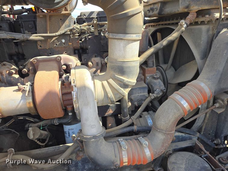 image for item EV5963 1992 Kenworth T600 semi truck