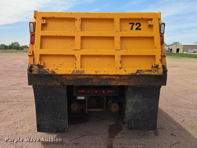 image for item EV5964 2001 Sterling LT8500 dump truck