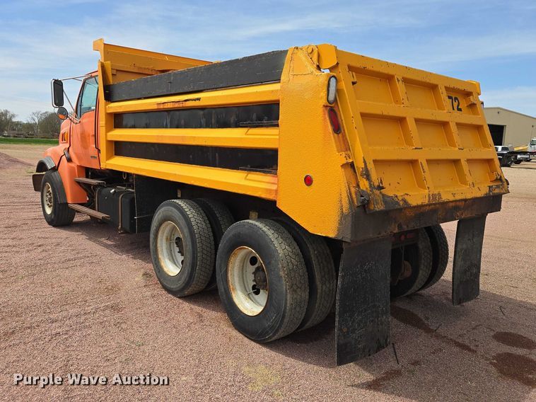 image for item EV5964 2001 Sterling LT8500 dump truck