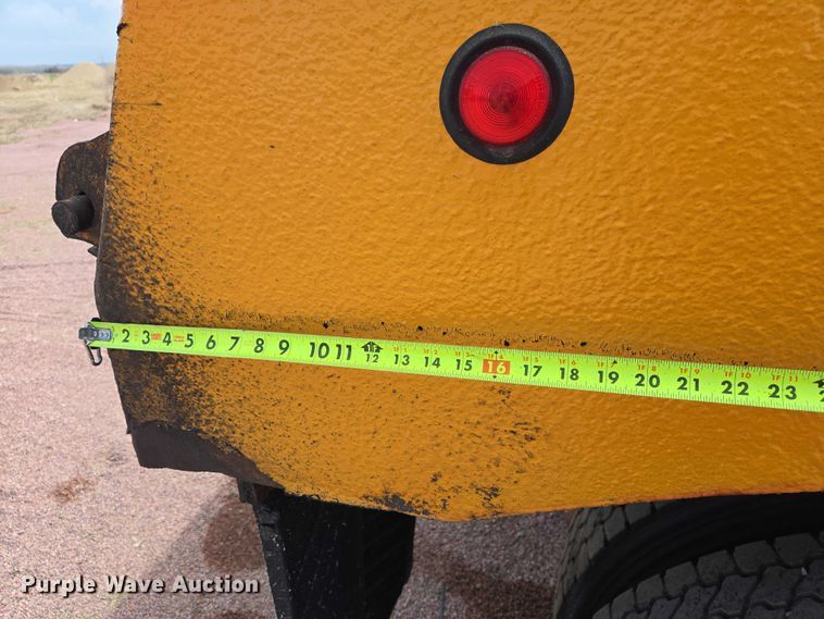 image for item EV5964 2001 Sterling LT8500 dump truck