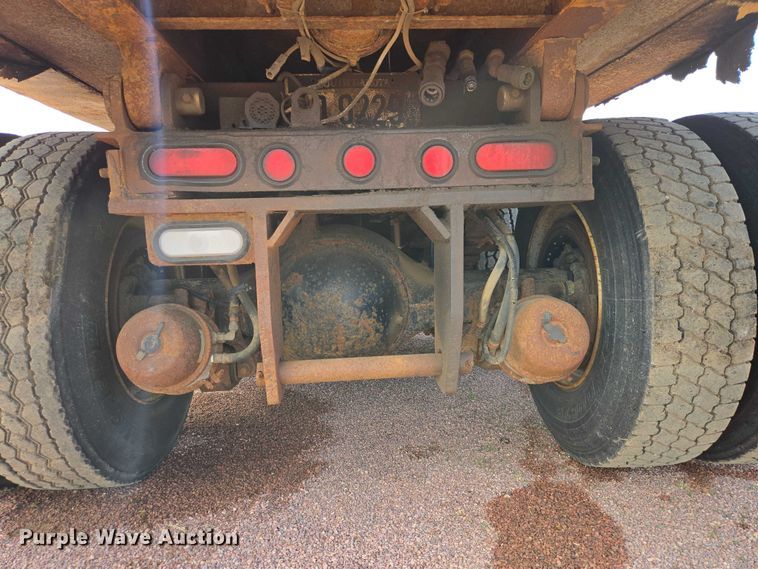 image for item EV5964 2001 Sterling LT8500 dump truck