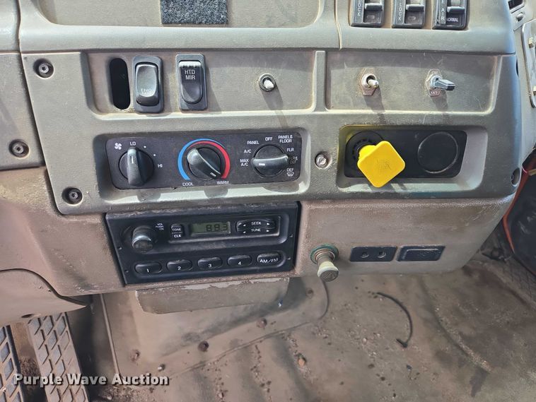 image for item EV5964 2001 Sterling LT8500 dump truck