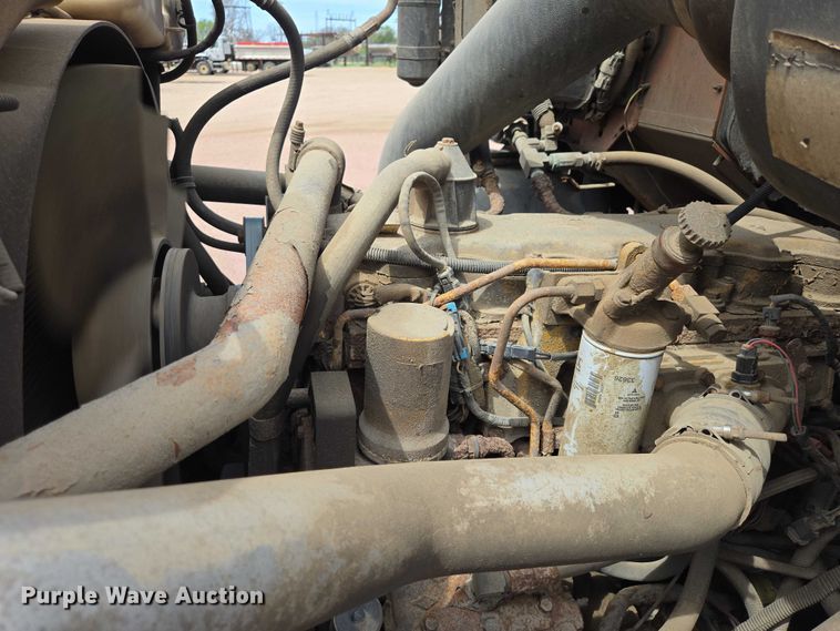 image for item EV5964 2001 Sterling LT8500 dump truck