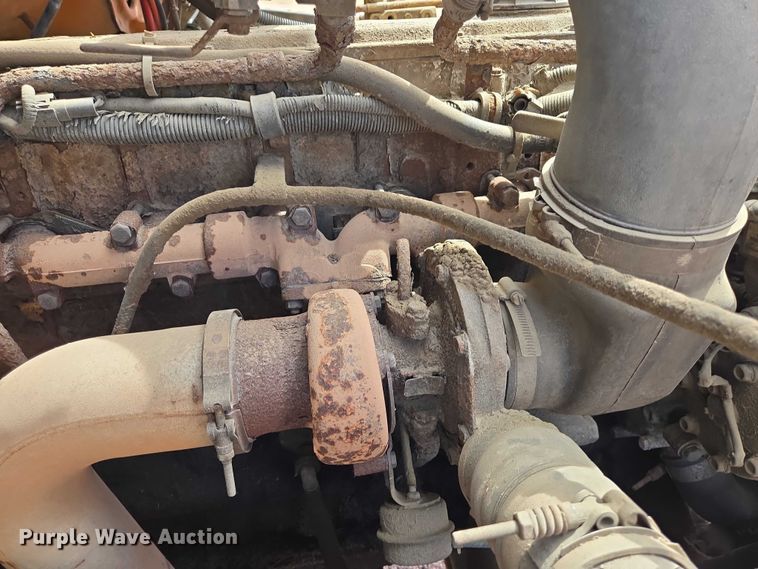 image for item EV5964 2001 Sterling LT8500 dump truck
