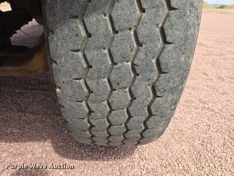 image for item EV5964 2001 Sterling LT8500 dump truck