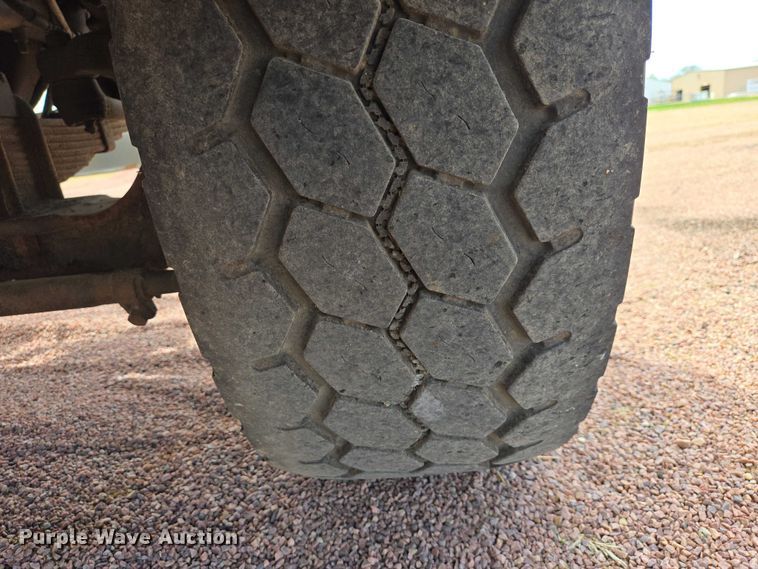 image for item EV5964 2001 Sterling LT8500 dump truck