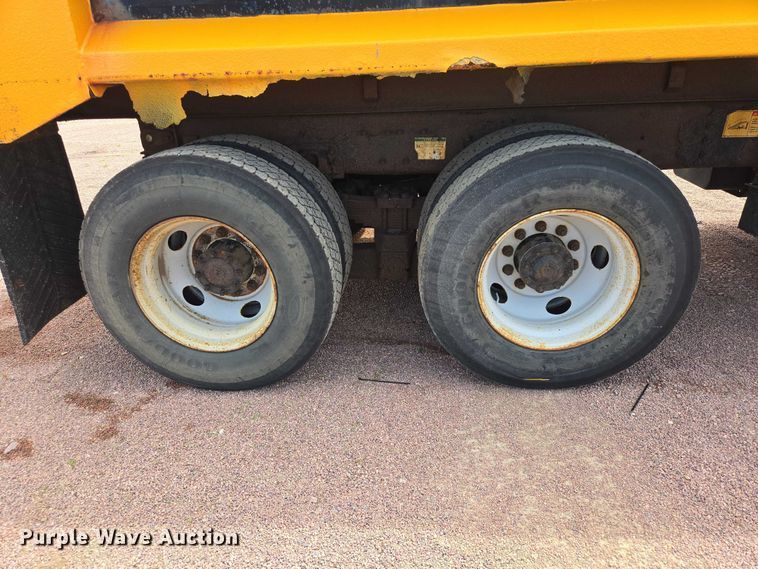 image for item EV5964 2001 Sterling LT8500 dump truck