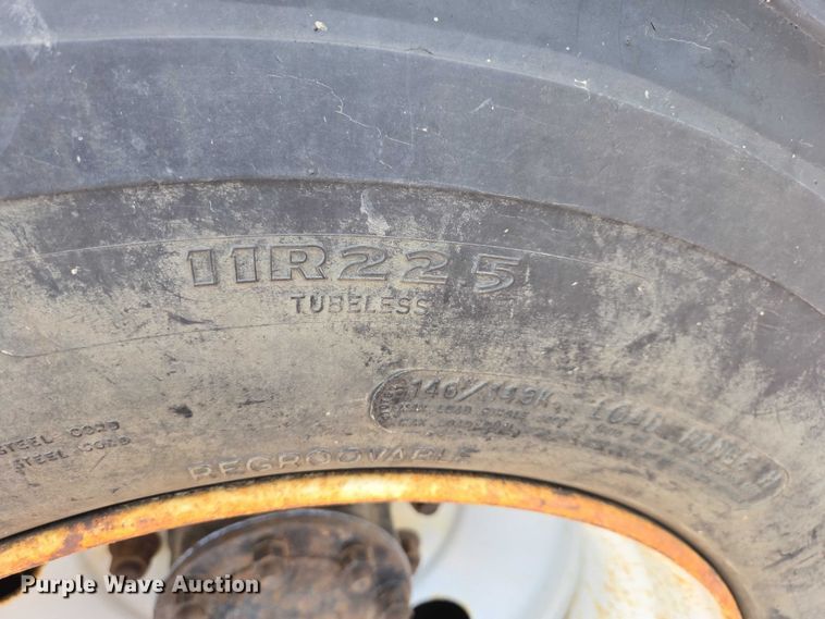 image for item EV5964 2001 Sterling LT8500 dump truck