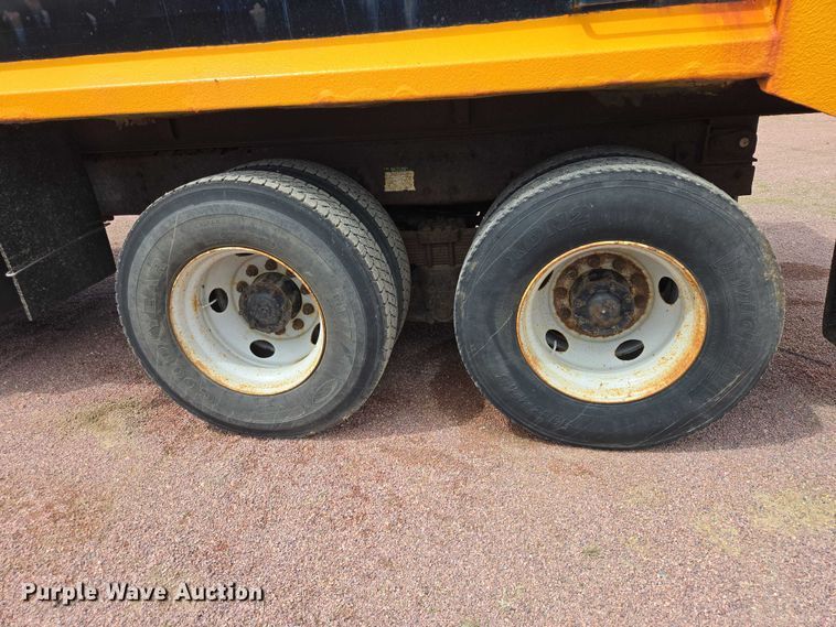 image for item EV5964 2001 Sterling LT8500 dump truck