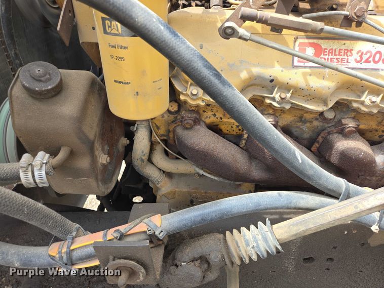 image for item EV5965 1978 Ford U805 oil distributor truck
