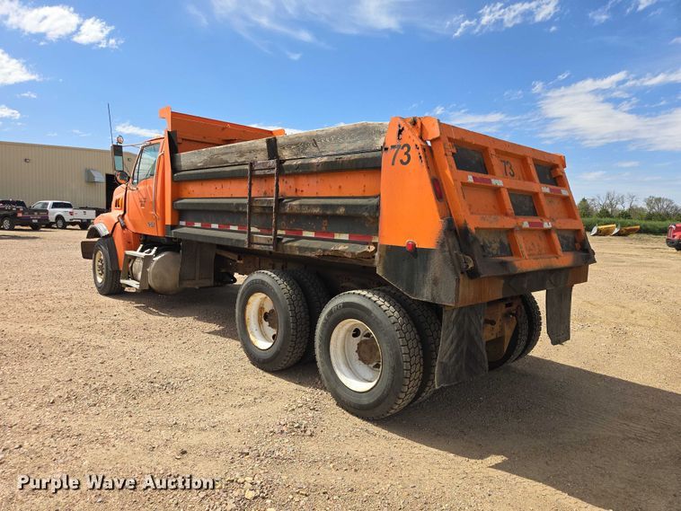 image for item EV5966 2003 Sterling L9500 dump truck