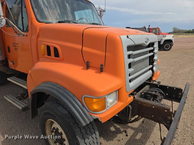 image for item EV5966 2003 Sterling L9500 dump truck