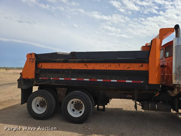 image for item EV5966 2003 Sterling L9500 dump truck