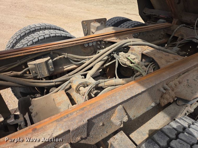 image for item EV5966 2003 Sterling L9500 dump truck