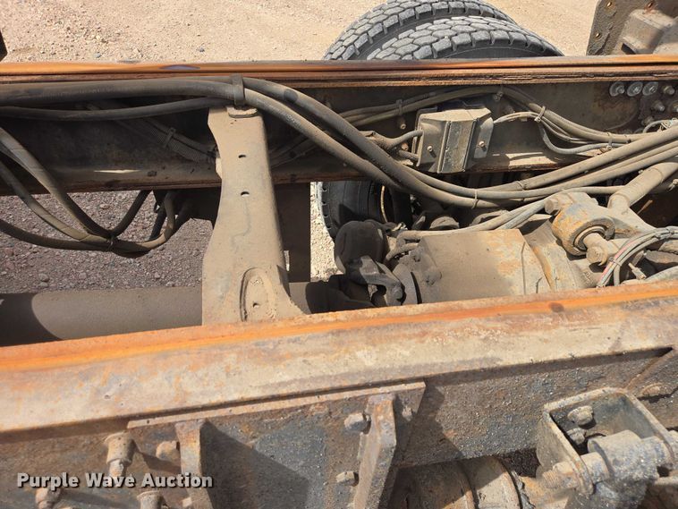 image for item EV5966 2003 Sterling L9500 dump truck