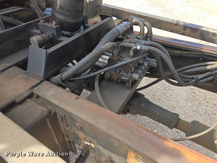 image for item EV5966 2003 Sterling L9500 dump truck