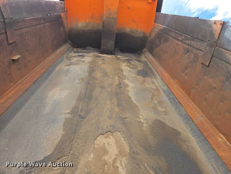 image for item EV5966 2003 Sterling L9500 dump truck