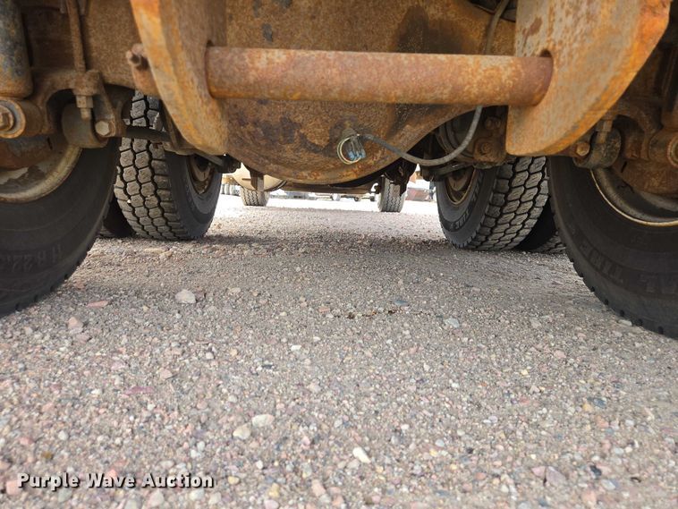 image for item EV5966 2003 Sterling L9500 dump truck